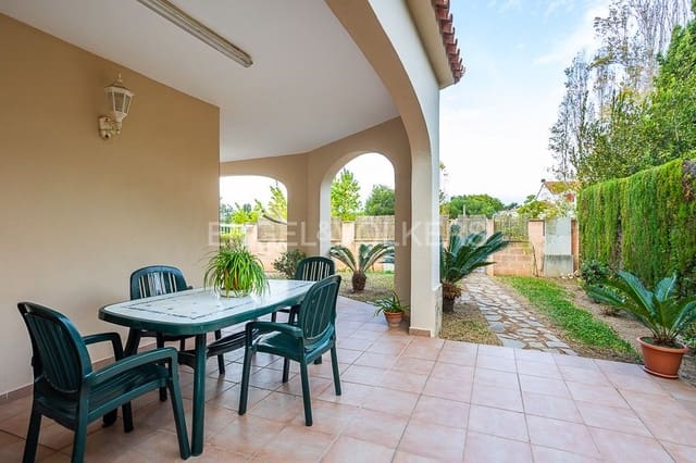 4 soveværelse Villa til salg i Oliva Nova, Oliva med swimmingpool garage - € 380.000 (Ref: 8239410)