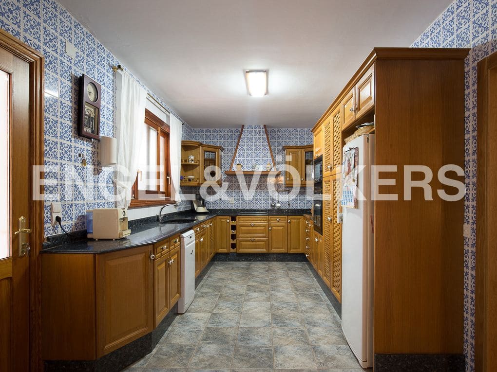 7 sypialnia Willa na sprzedaż w Naquera z basenem garażem - 1 500 000 € (Ref: 8239417)