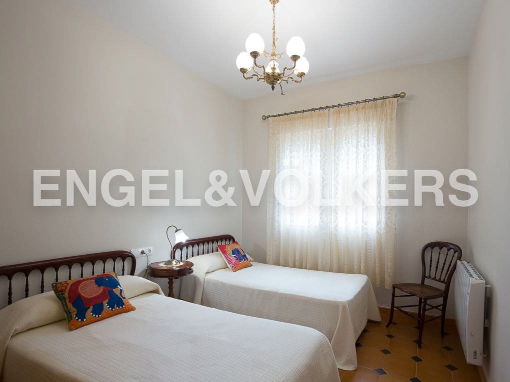 7 sypialnia Willa na sprzedaż w Naquera z basenem garażem - 1 500 000 € (Ref: 8239417)