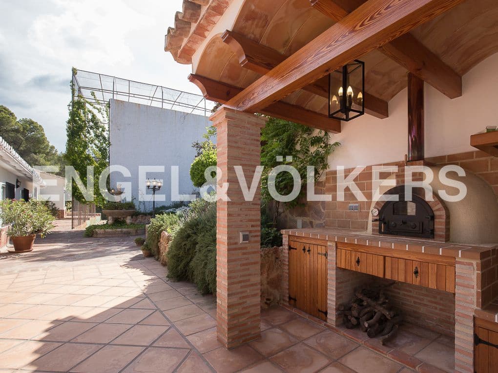 7 sypialnia Willa na sprzedaż w Naquera z basenem garażem - 1 500 000 € (Ref: 8239417)