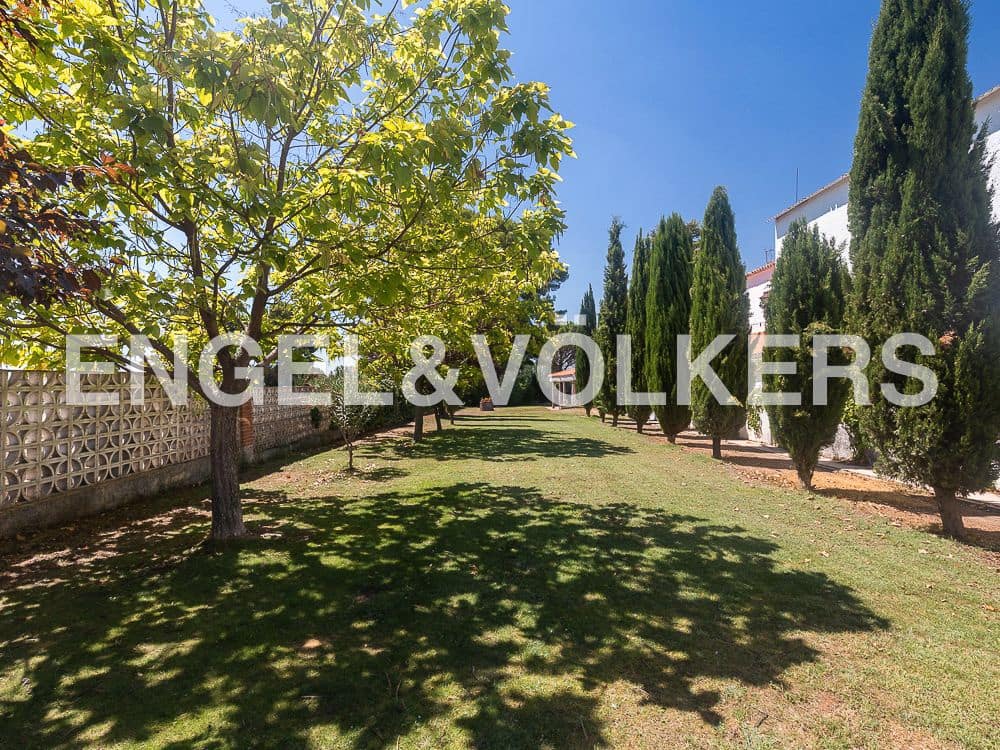 10 camera da letto Finca/Casa di Campagna in vendita in Requena con piscina - 1.800.000 € (Rif: 8239434)