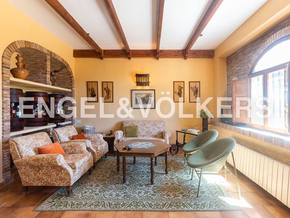 10 camera da letto Finca/Casa di Campagna in vendita in Requena con piscina - 1.800.000 € (Rif: 8239434)