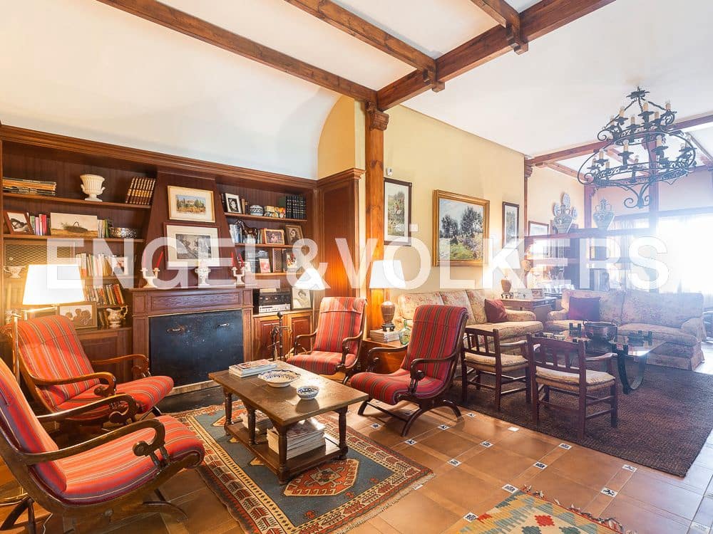10 camera da letto Finca/Casa di Campagna in vendita in Requena con piscina - 1.800.000 € (Rif: 8239434)