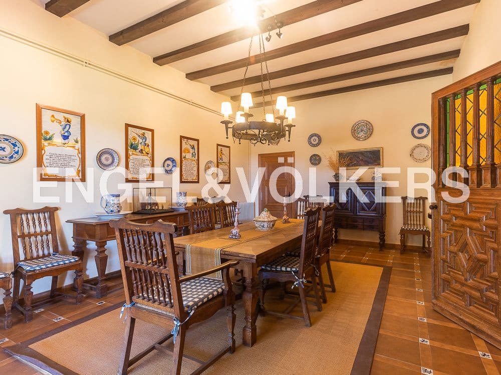 10 camera da letto Finca/Casa di Campagna in vendita in Requena con piscina - 1.800.000 € (Rif: 8239434)