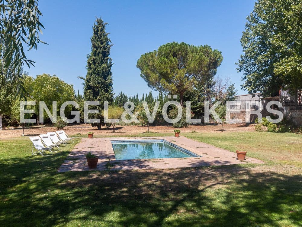 10 camera da letto Finca/Casa di Campagna in vendita in Requena con piscina - 1.800.000 € (Rif: 8239434)