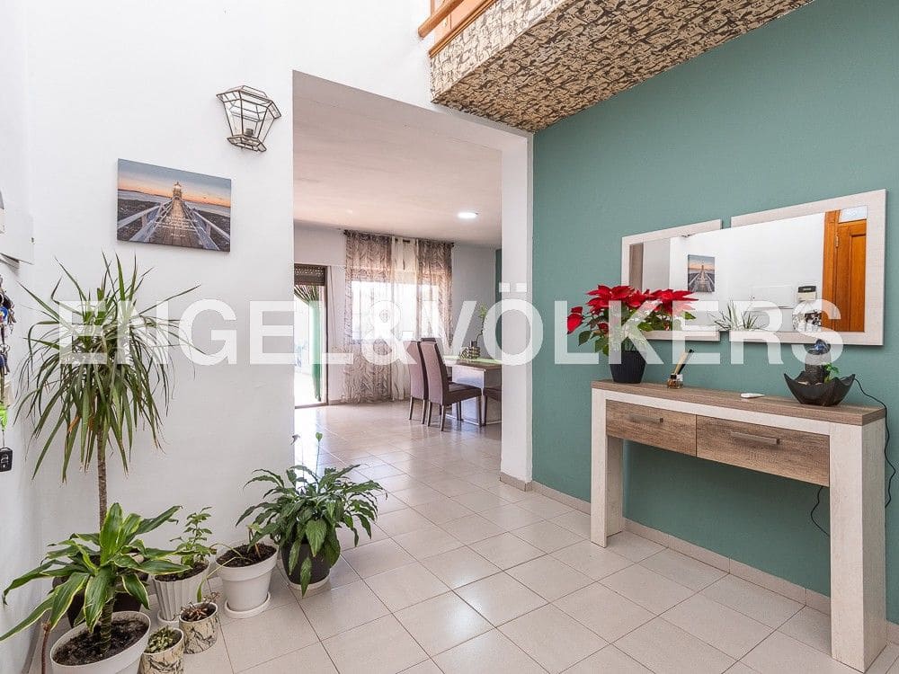 4 bedroom Villa for sale in Almassora / Almazora - € 350,000 (Ref: 8239445)