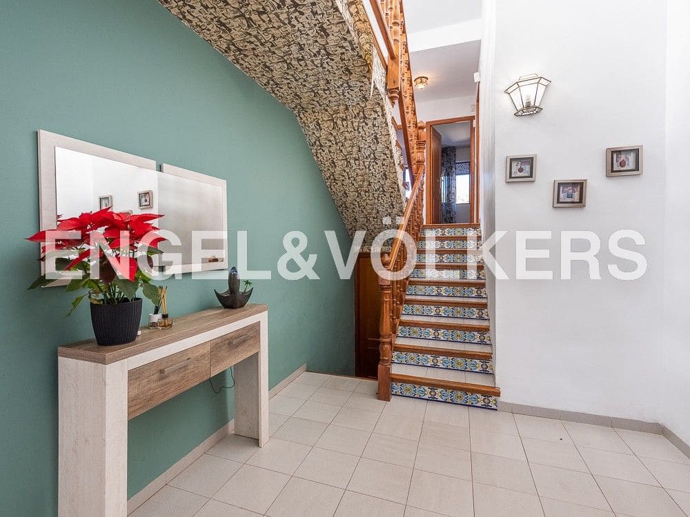 4 bedroom Villa for sale in Almassora / Almazora - € 350,000 (Ref: 8239445)