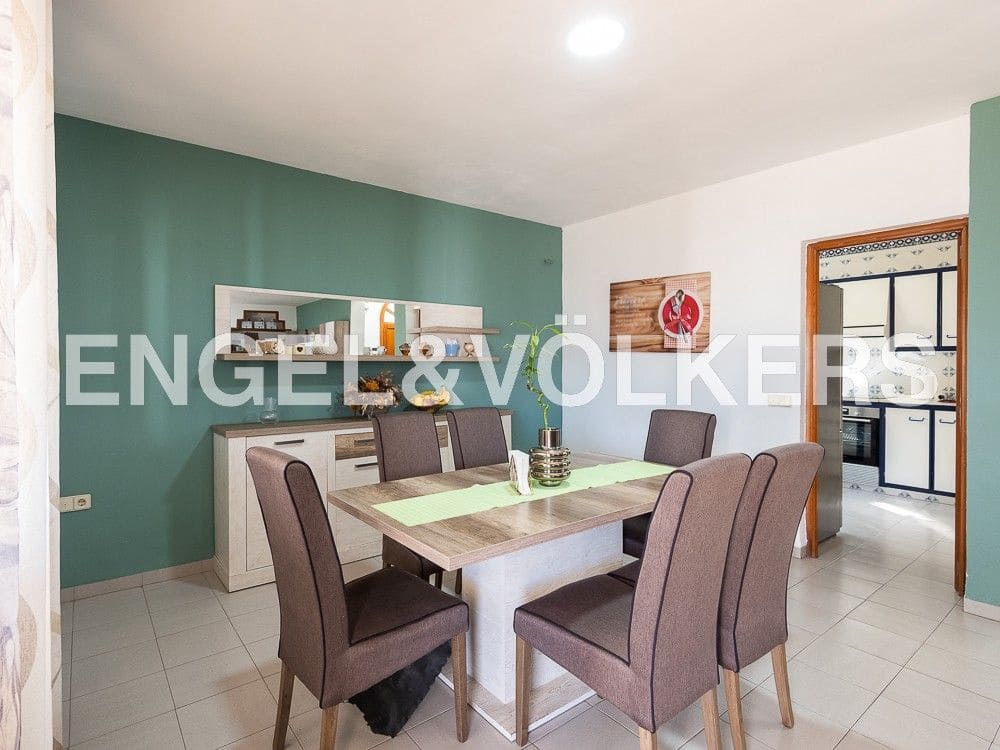 4 bedroom Villa for sale in Almassora / Almazora - € 350,000 (Ref: 8239445)