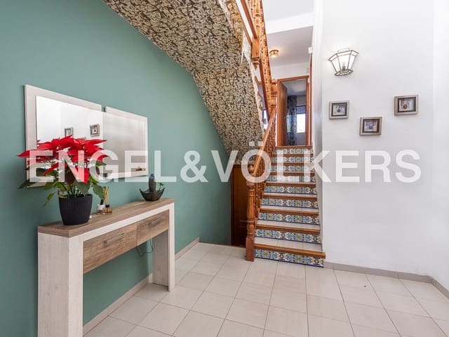 4 bedroom Villa for sale in Almassora / Almazora - € 350,000 (Ref: 8239445)