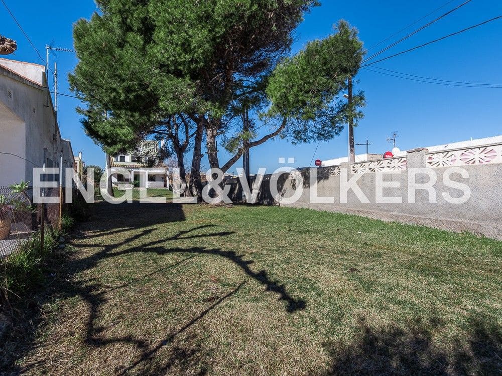 4 bedroom Villa for sale in Almassora / Almazora - € 350,000 (Ref: 8239445)