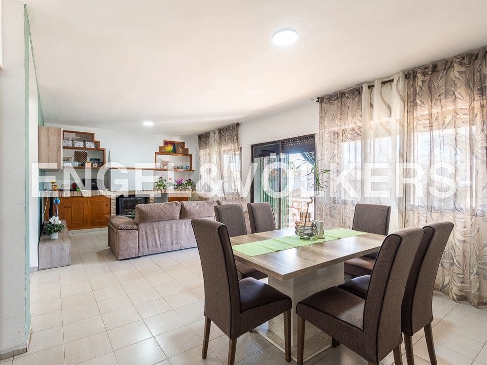 4 bedroom Villa for sale in Almassora / Almazora - € 350,000 (Ref: 8239445)