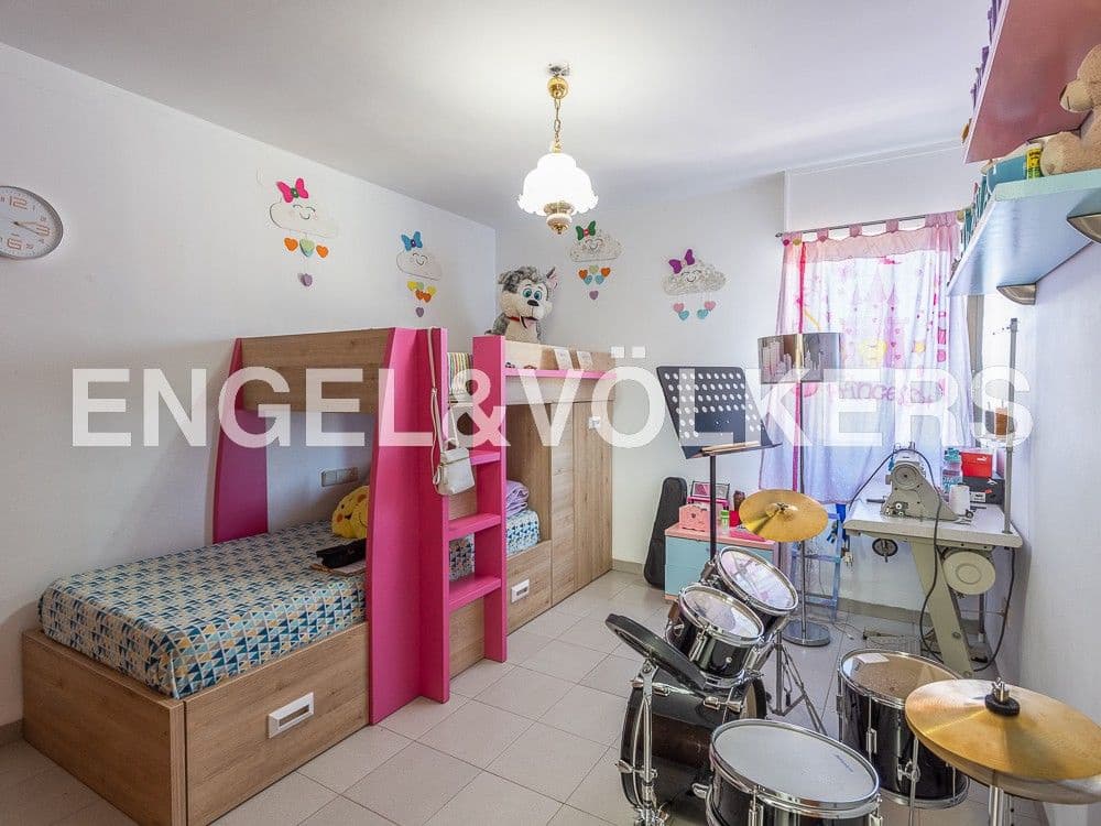 4 bedroom Villa for sale in Almassora / Almazora - € 350,000 (Ref: 8239445)