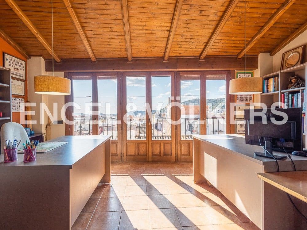 5 bedroom Townhouse for sale in La Vall d'Uixo with garage - € 380,000 (Ref: 8239470)