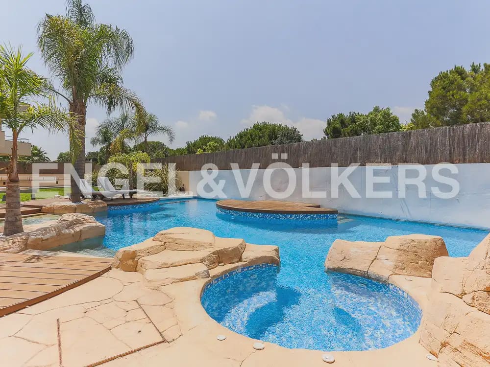 5 soverom Villa til salgs i Betera med svømmebasseng garasje - € 4 620 000 (Ref: 8239475)