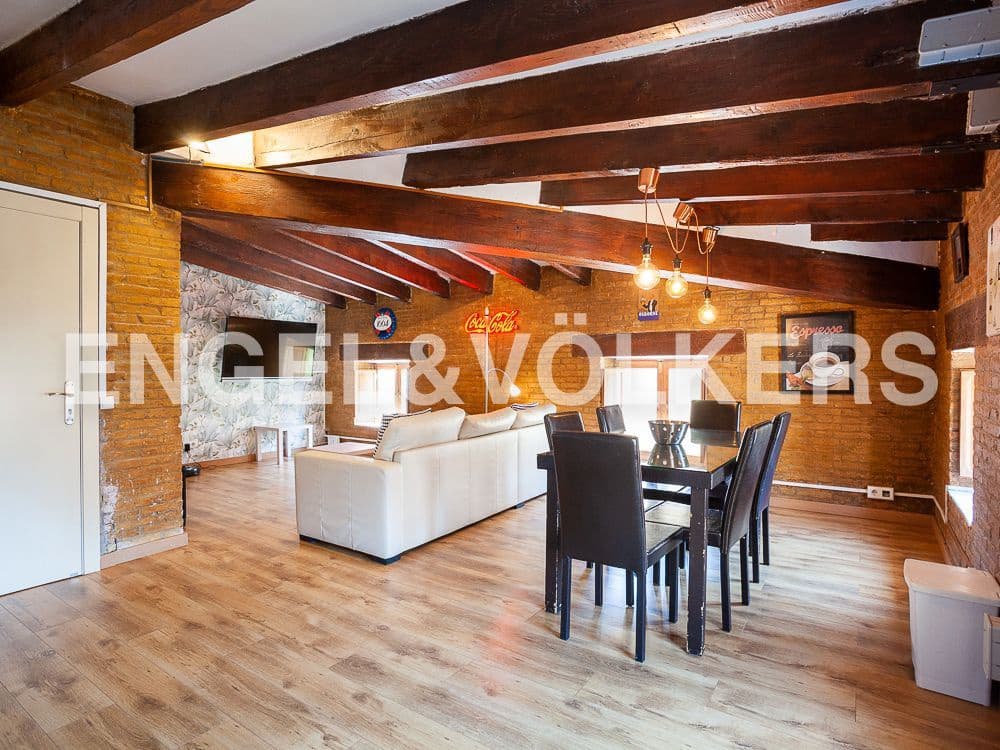 Appartement de 2 chambres à louer à Valence ville - 2 000 € (Ref: 8239505)