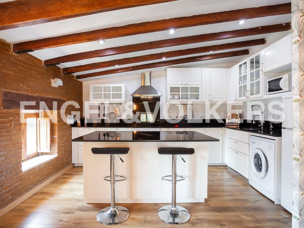 Appartement de 2 chambres à louer à Valence ville - 2 000 € (Ref: 8239505)