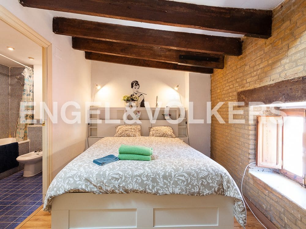 Appartement de 2 chambres à louer à Valence ville - 2 000 € (Ref: 8239505)