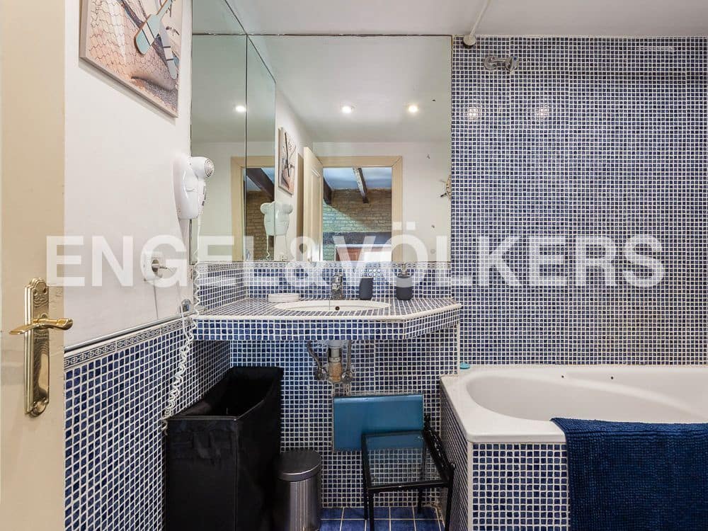 Appartement de 2 chambres à louer à Valence ville - 2 000 € (Ref: 8239505)