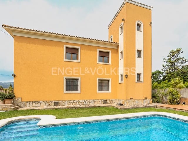 4 sypialnia Willa na sprzedaż w Ondara z basenem garażem - 600 000 € (Ref: 8239524)