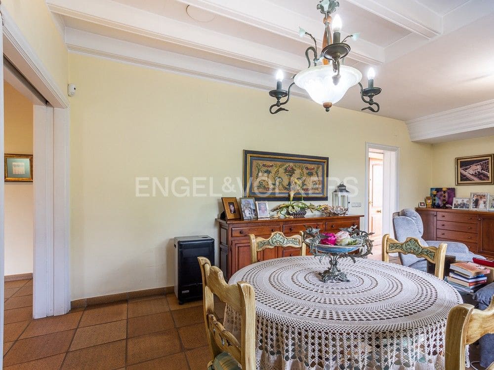4 bedroom Villa for sale in Ondara with pool garage - € 600,000 (Ref: 8239524)