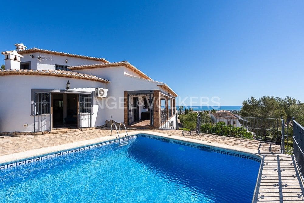 7 bedroom Villa for sale in Rafol de Almunia - € 685,000 (Ref: 8292691)