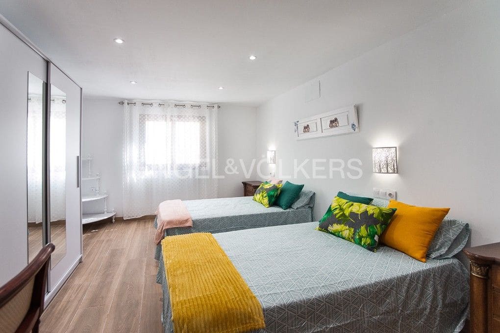 9 chambre Villa/Maison à vendre à Oropesa  - 755 000 € (Ref: 8292734)