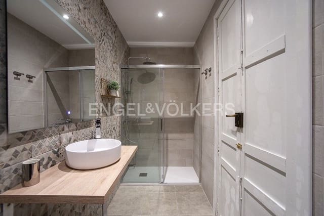 9 chambre Villa/Maison à vendre à Oropesa  - 755 000 € (Ref: 8292734)