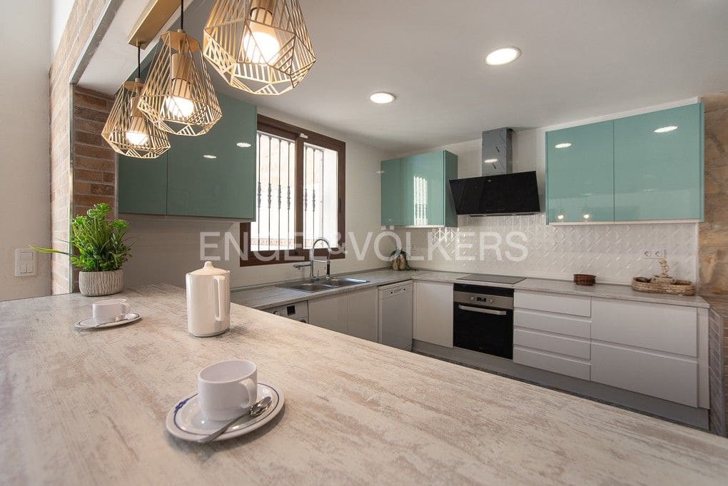 9 chambre Villa/Maison à vendre à Oropesa  - 755 000 € (Ref: 8292734)