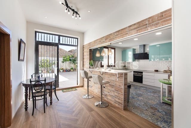 9 chambre Villa/Maison à vendre à Oropesa  - 755 000 € (Ref: 8292734)