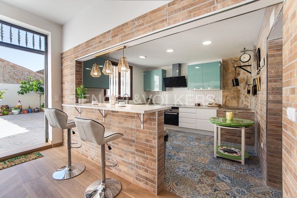 9 chambre Villa/Maison à vendre à Oropesa  - 755 000 € (Ref: 8292734)