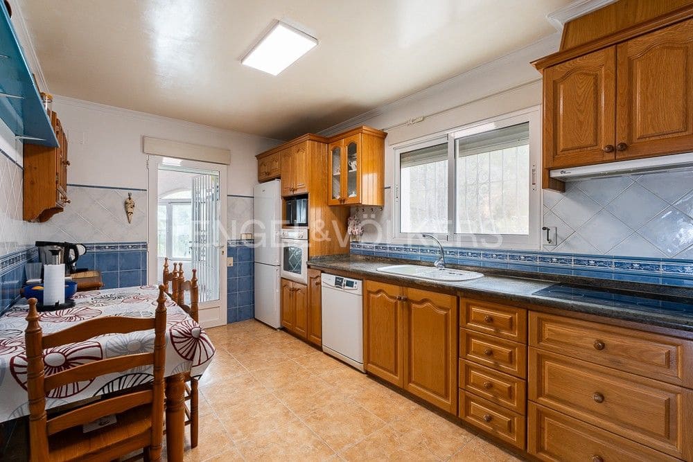 3 chambre Villa/Maison à vendre à La Font d'En Carros avec garage - 340 000 € (Ref: 8292739)