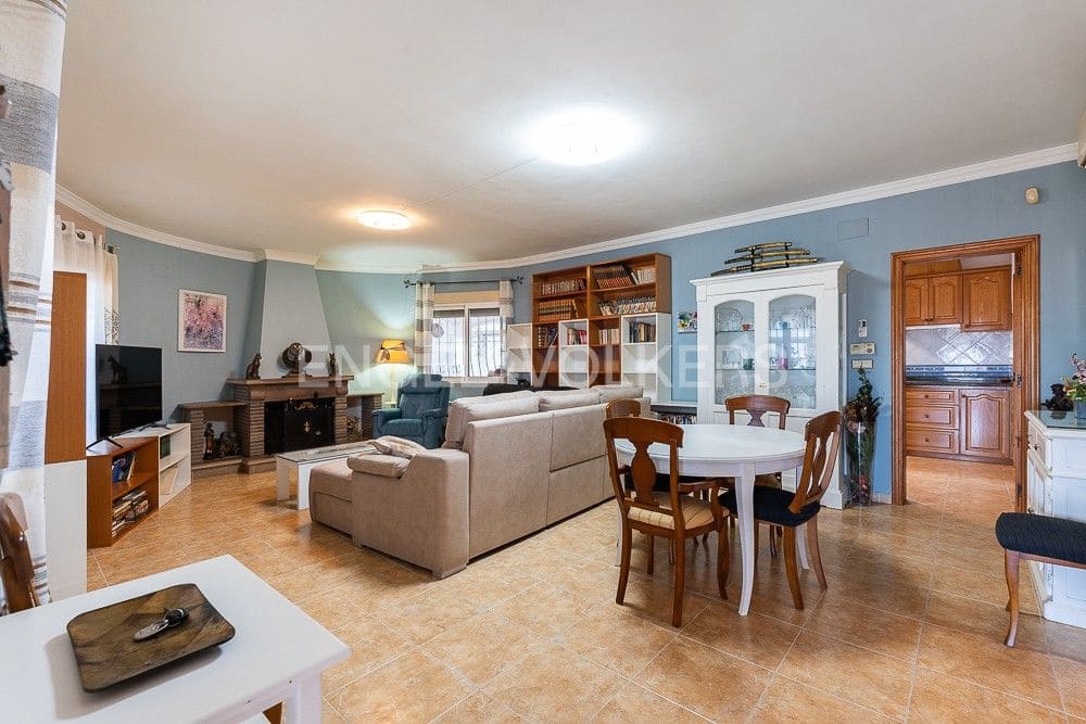 3 chambre Villa/Maison à vendre à La Font d'En Carros avec garage - 340 000 € (Ref: 8292739)