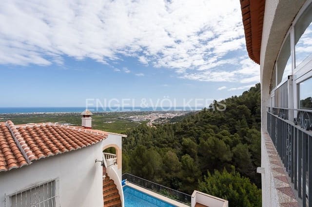 3 slaapkamer Villa te koop in La Font d'En Carròs met garage - € 340.000 (Ref: 8292739)
