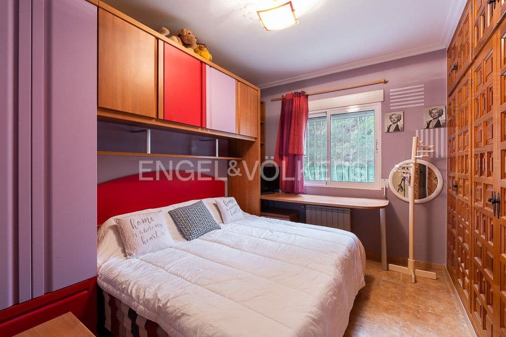 3 chambre Villa/Maison à vendre à La Font d'En Carros avec garage - 340 000 € (Ref: 8292739)
