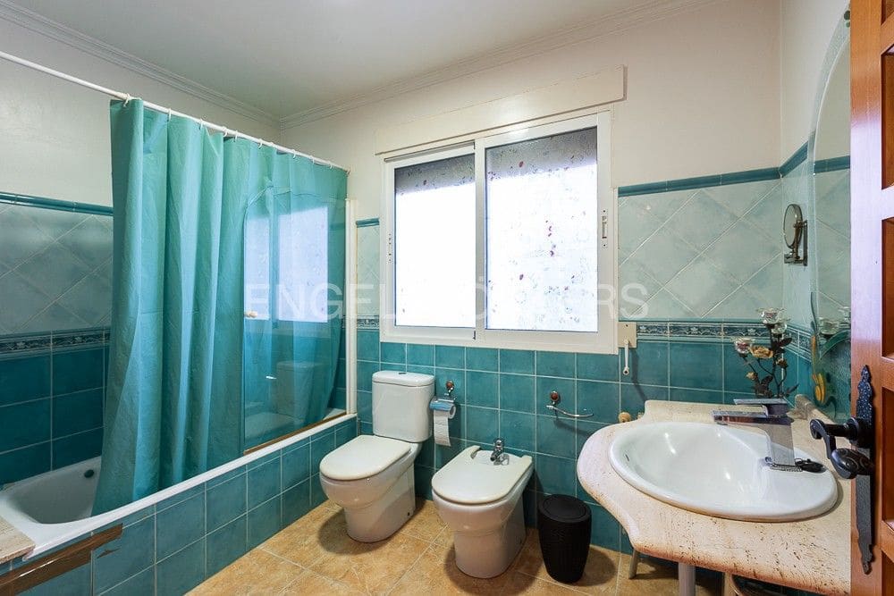 3 chambre Villa/Maison à vendre à La Font d'En Carros avec garage - 340 000 € (Ref: 8292739)