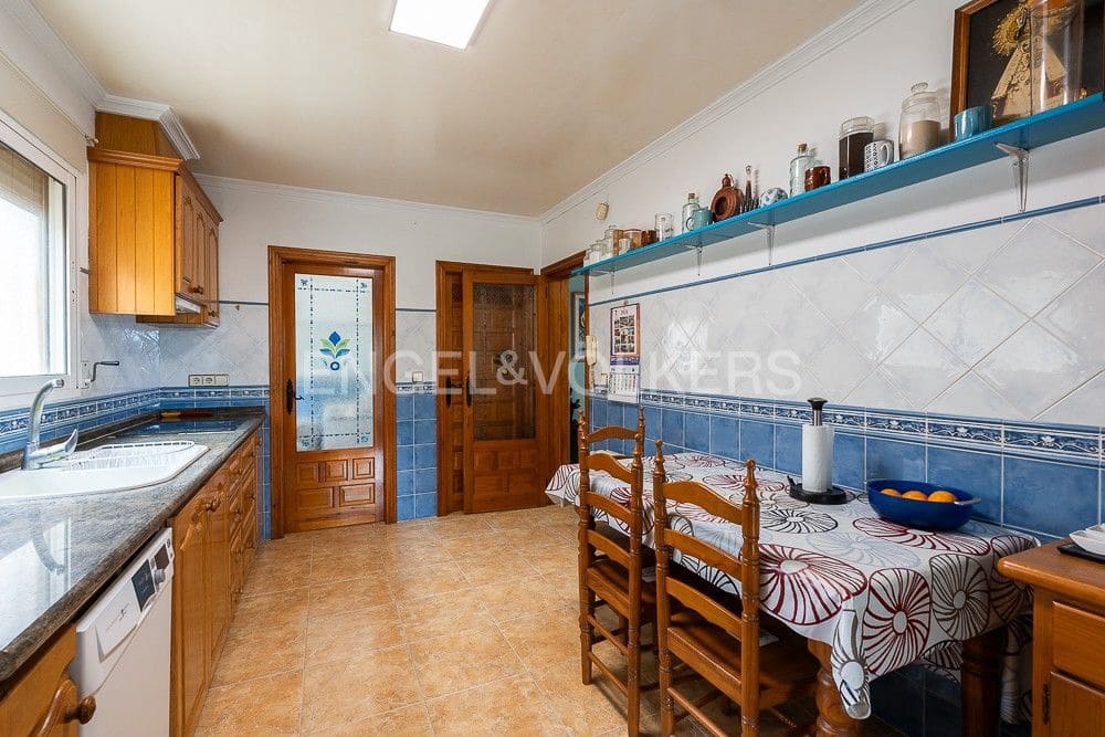 3 chambre Villa/Maison à vendre à La Font d'En Carros avec garage - 340 000 € (Ref: 8292739)