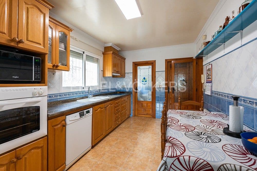 3 chambre Villa/Maison à vendre à La Font d'En Carros avec garage - 340 000 € (Ref: 8292739)