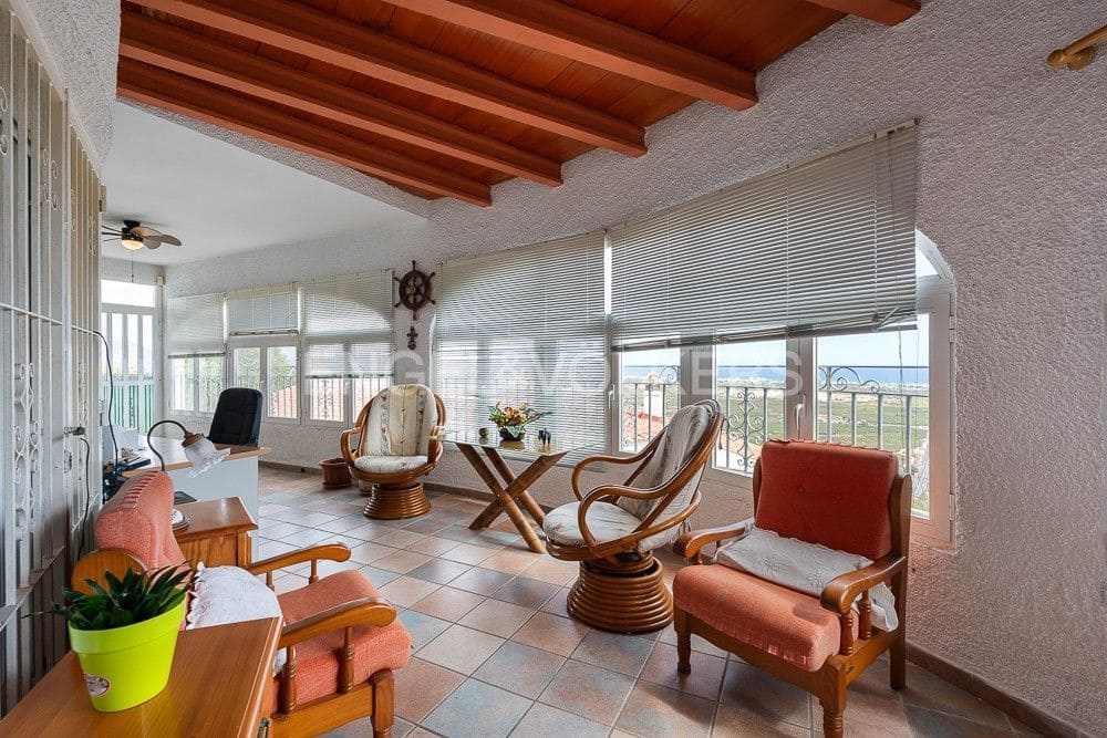 3 chambre Villa/Maison à vendre à La Font d'En Carros avec garage - 340 000 € (Ref: 8292739)