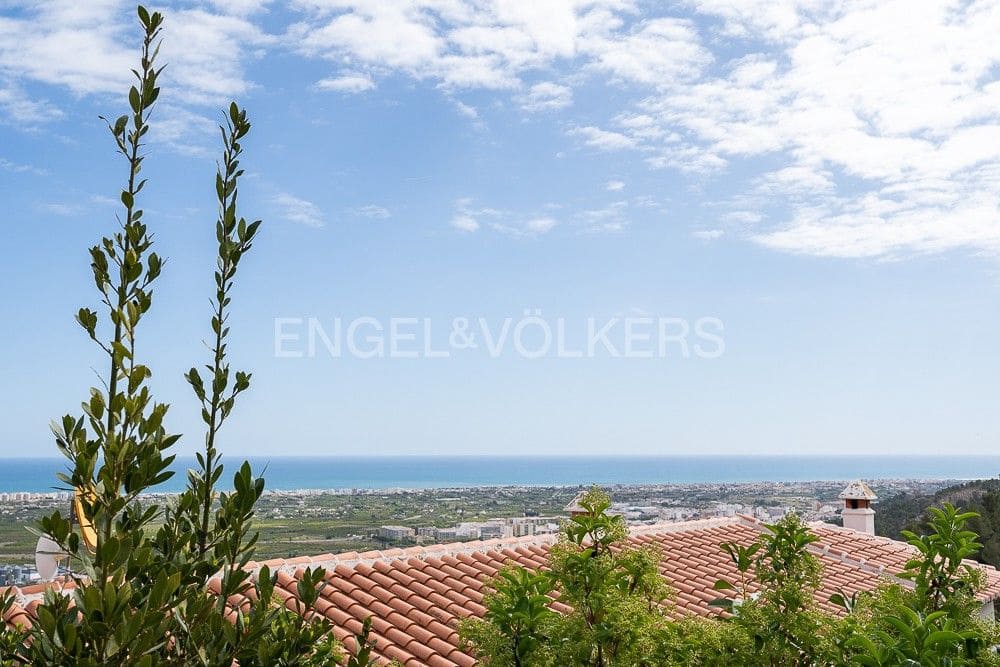 3 chambre Villa/Maison à vendre à La Font d'En Carros avec garage - 340 000 € (Ref: 8292739)