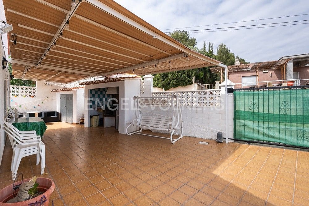 3 chambre Villa/Maison à vendre à La Font d'En Carros avec garage - 340 000 € (Ref: 8292739)