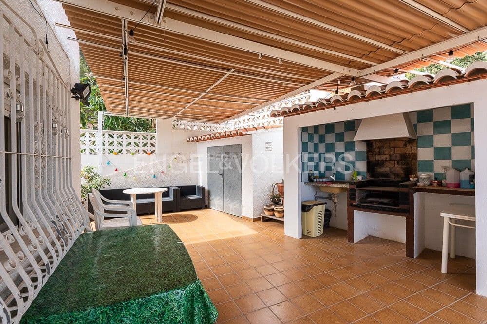 3 chambre Villa/Maison à vendre à La Font d'En Carros avec garage - 340 000 € (Ref: 8292739)