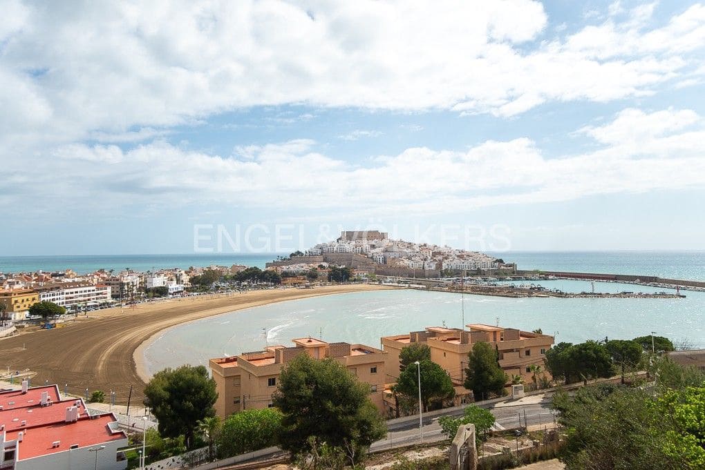 2 bedroom Beach Apartment for sale in Peniscola with garage - € 259,000 (Ref: 8292754)