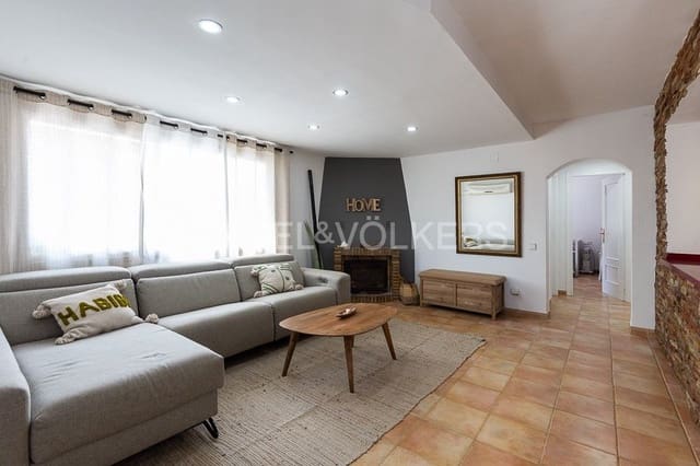 5 soverom Villa til salgs i Picassent med svømmebasseng garasje - € 450 000 (Ref: 8307798)