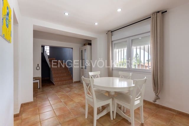 5 Zimmer Villa zu verkaufen in Picassent mit Pool Garage - 450.000 € (Ref: 8307798)