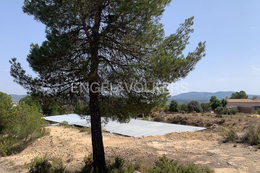 Building Plot for sale in Requena - € 1,250,000 (Ref: 9079867)