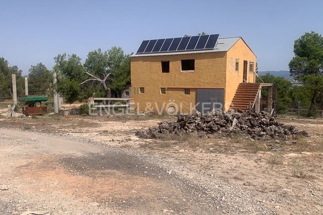 Building Plot for sale in Requena - € 1,250,000 (Ref: 9079867)