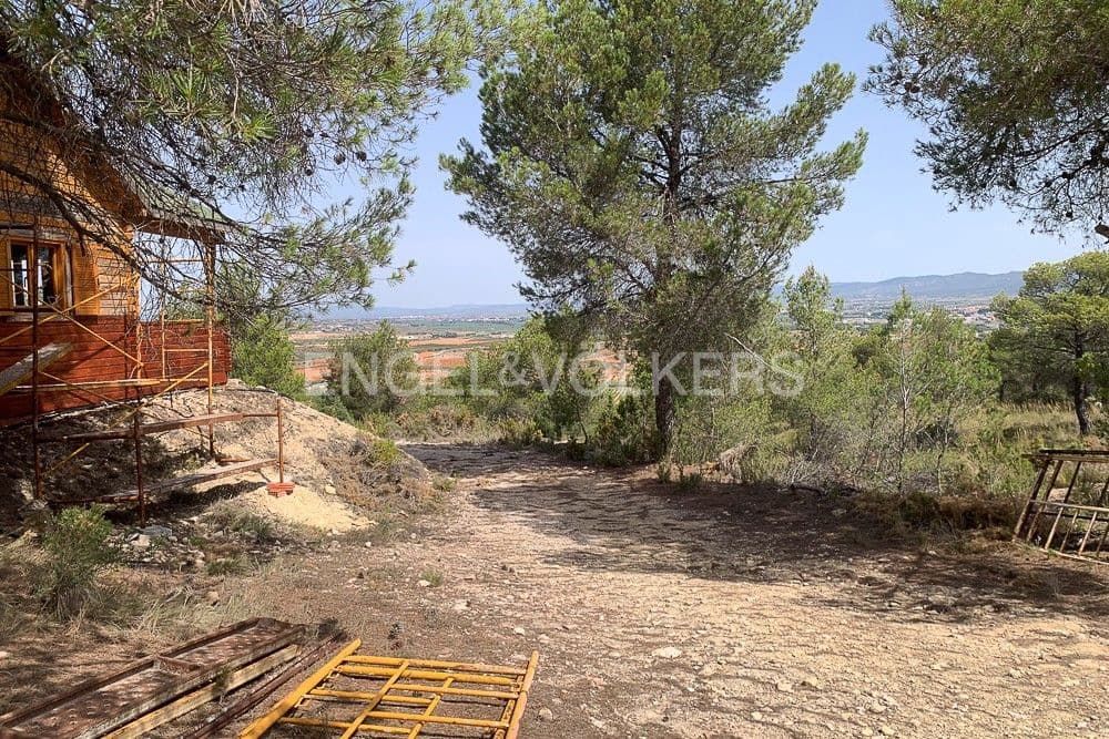 Building Plot for sale in Requena - € 1,250,000 (Ref: 9079867)