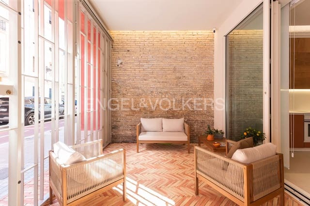 1 soveværelse Lejlighed til leje i Mont-Olivet, Valencia by med swimmingpool - € 2.000 (Ref: 9079868)