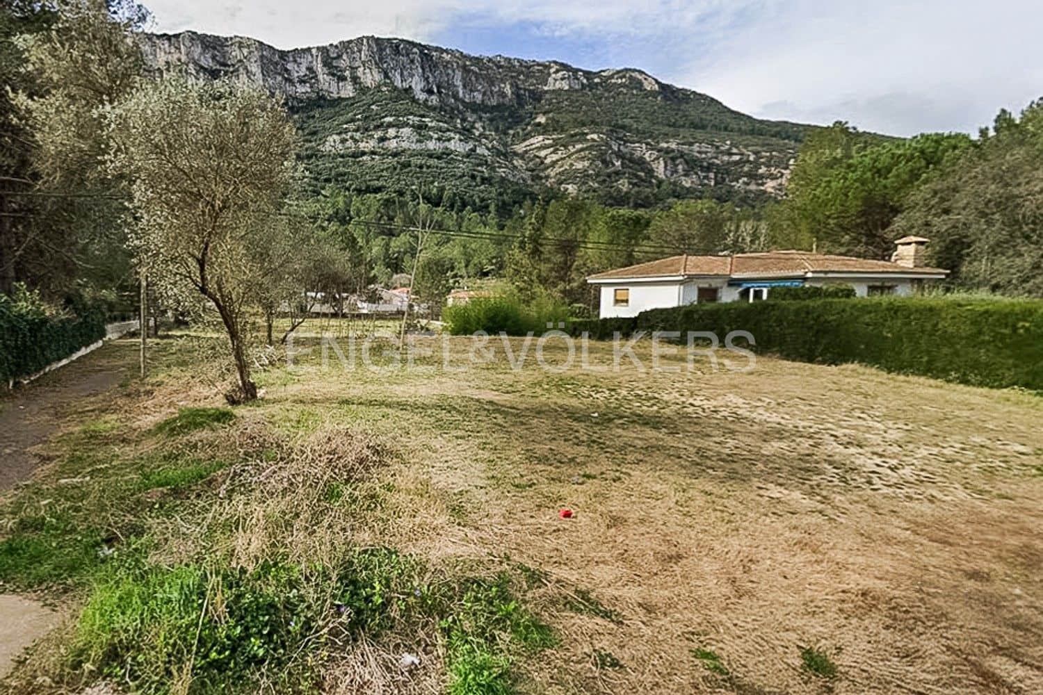 Building Plot for sale in Barx - € 180,000 (Ref: 9079880)