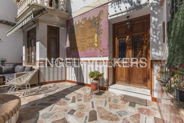 6 soveværelse Lejlighed til salg i Patraix, Valencia by med garage - € 900.000 (Ref: 9079890)